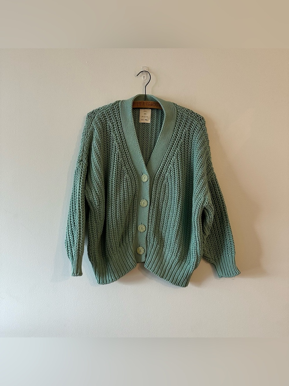 Babaa No 18 Chunky Knit Spanish Cotton Cardigan Sweater Teal Lagoon?

I believe